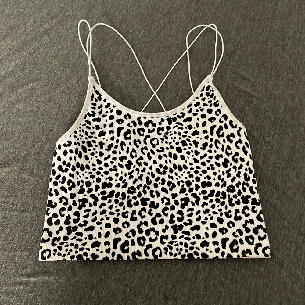 New without tags. Never Worn. Cropped tank top